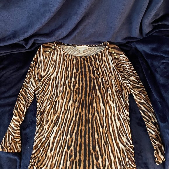 Sexy Studded - Picture 1 of 2